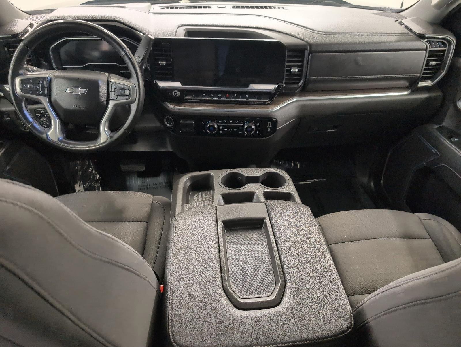 Used 2023 Chevrolet Silverado 1500 RST AWD/4WD image 6