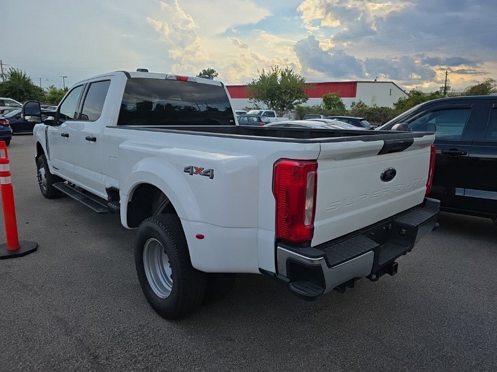 Certified 2025 Ford F350 XLT AWD/4WD image 3