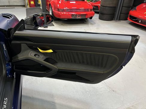 Used 2025 Porsche 718 Cayman GT4 RS RWD image 25