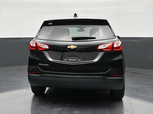 Used 2020 Chevrolet Equinox LS FWD image 4
