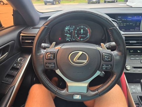 Used 2019 Lexus IS 300 RWD image 24