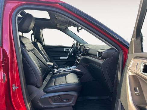 Used 2023 Ford Explorer Limited w/ Class IV Trailer Tow Package image 10