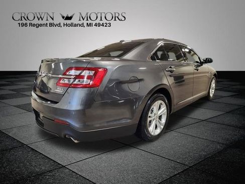Used 2018 Ford Taurus SEL w/ Equipment Group 201A image 3