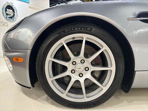 Used 2004 Aston Martin Vanquish RWD image 16