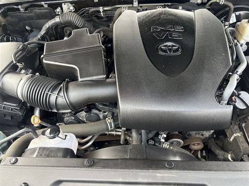 Used 2022 Toyota Tacoma SR AWD/4WD image 27