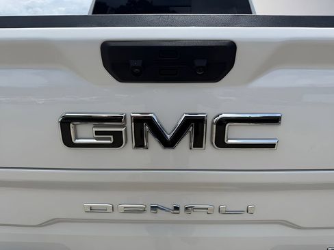 Used 2024 GMC Sierra 1500 Denali w/ Denali Reserve Package AWD/4WD image 41