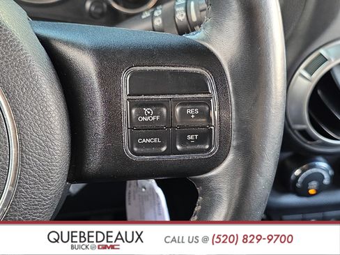 Used 2015 Jeep Wrangler Unlimited Sahara w/ Max Tow Package AWD/4WD image 14