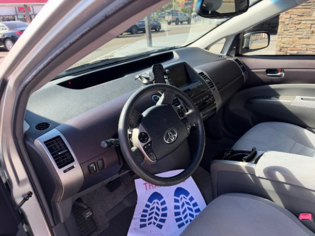 Used 2005 Toyota Prius w/ Pkg 6 FWD image 21