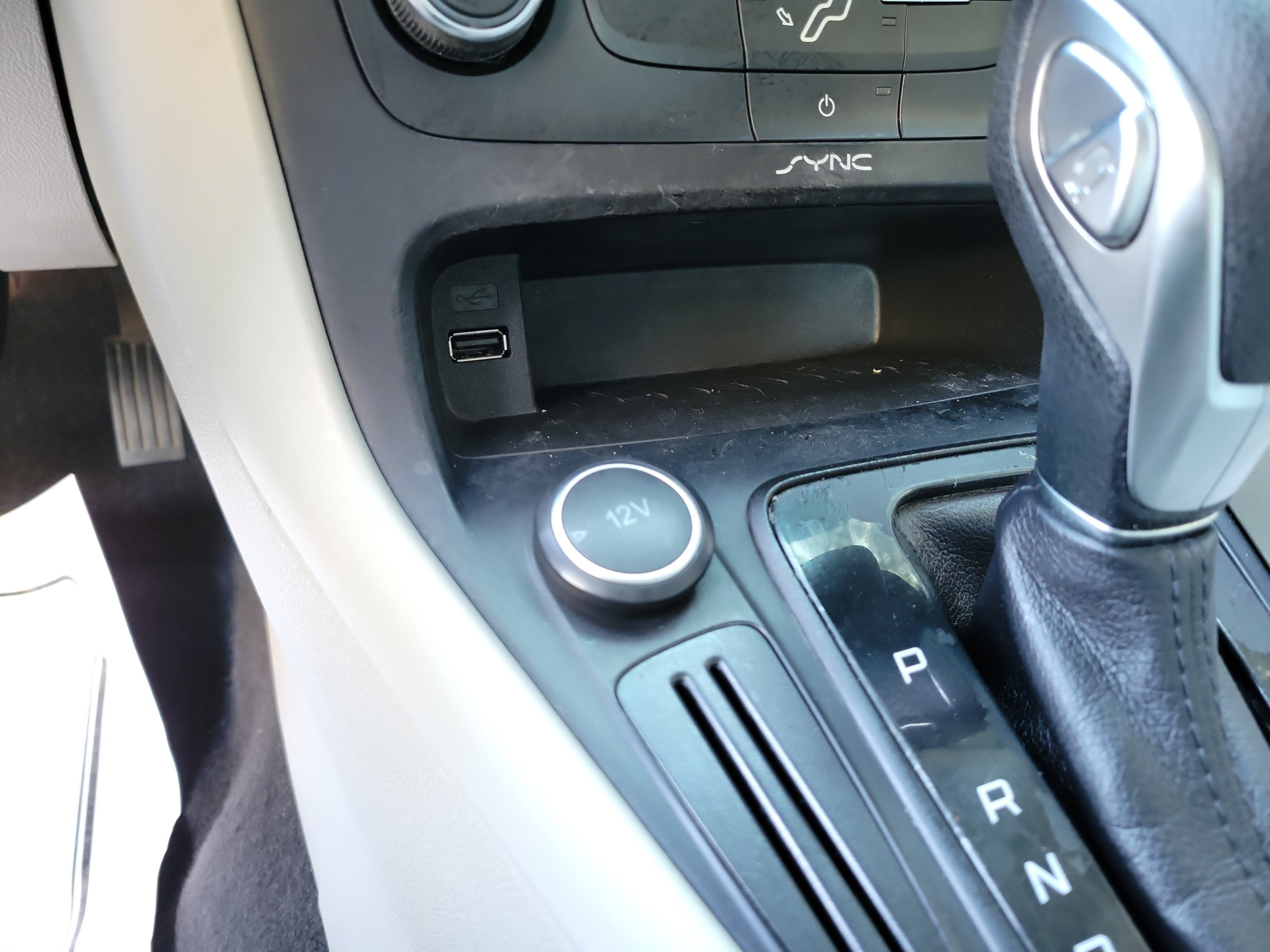 Used 2017 Ford Focus SE FWD image 19