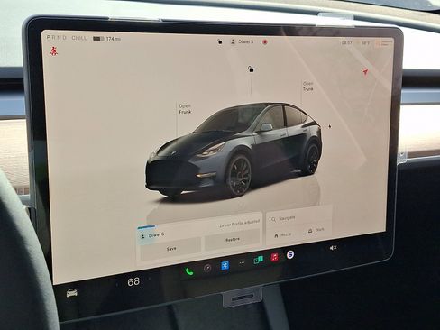 Used 2025 Tesla Model Y Performance AWD/4WD image 21