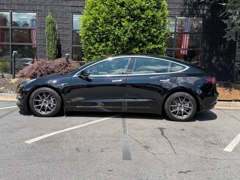 Used 2019 Tesla Model 3 Long Range AWD/4WD image 9