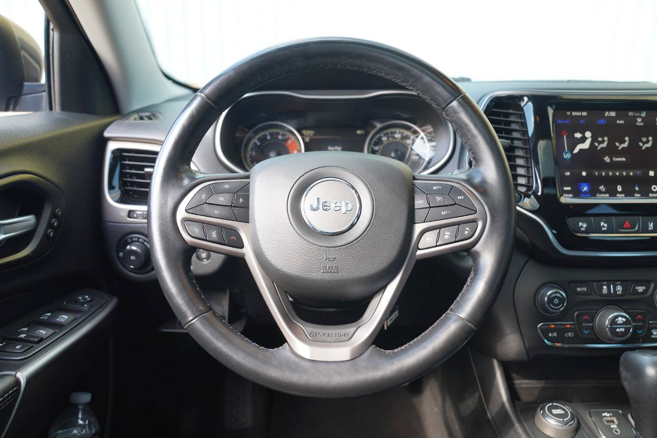 Used 2021 Jeep Cherokee Limited w/ Elite Package AWD/4WD image 37