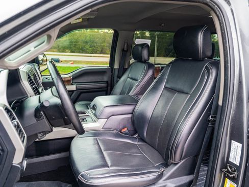 Certified 2019 Ford F150 Lariat image 19