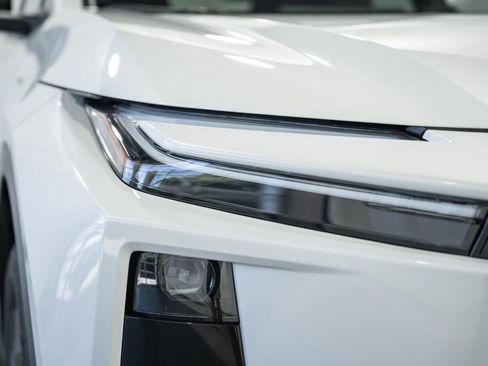 New 2026 Toyota C-HR AWD/4WD image 13