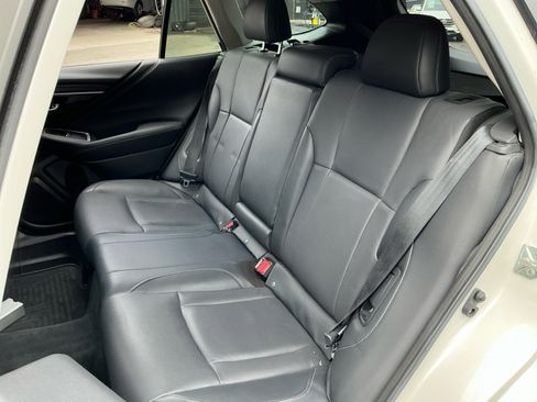 Used 2020 Subaru Outback Limited image 19