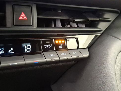 Used 2024 Toyota Crown XLE image 19