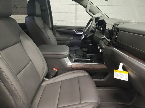 New 2026 GMC Sierra 1500 SLT w/ SLT Premium Plus Package image 7