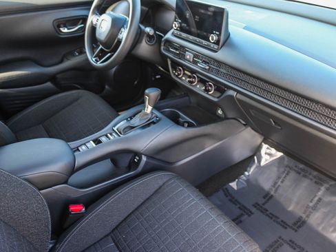 Certified 2024 Honda HR-V LX image 17