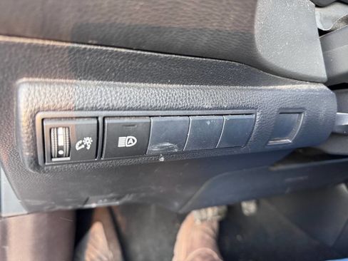 Used 2020 Toyota Corolla SE image 15