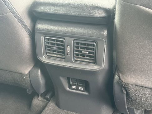 Used 2023 Toyota RAV4 XLE FWD image 17