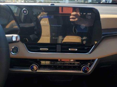 New 2026 Chevrolet Equinox ACTIV w/ Convenience Package III image 12