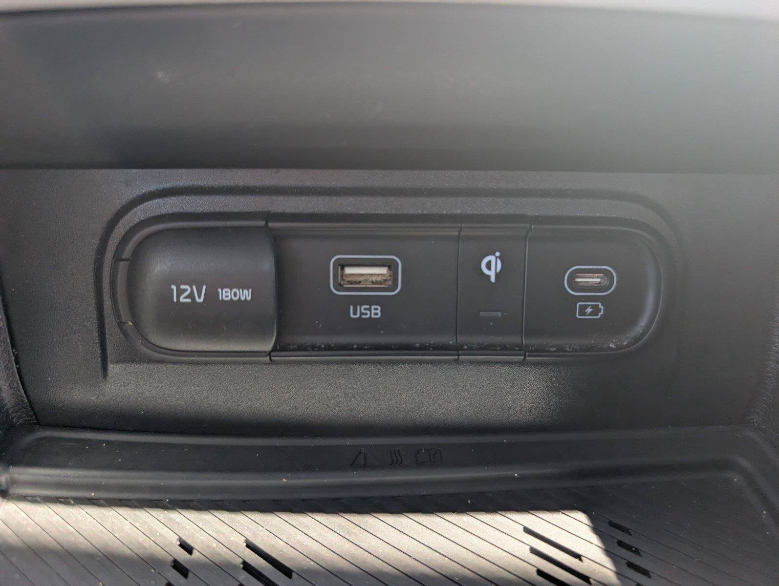 Used 2023 Kia Sportage EX FWD image 21