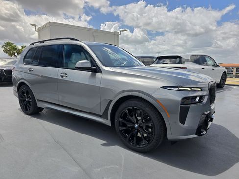 New 2026 BMW X7 xDrive40i w/ M Sport Package image 31