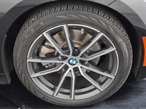 Used 2019 BMW 330i Sedan w/ Convenience Package RWD image 9