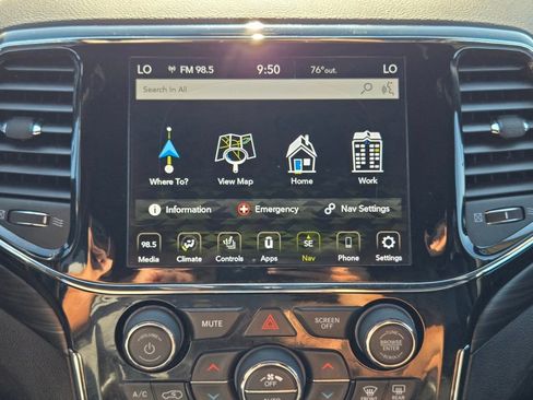 Used 2020 Jeep Grand Cherokee Altitude AWD/4WD image 25