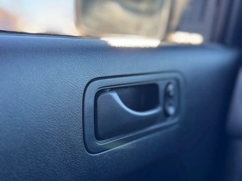 Used 2005 Honda Element EX image 22