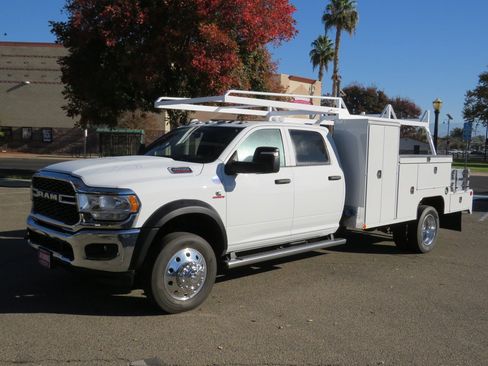 New 2023 RAM 4500 Tradesman w/ Chrome Appearance Group image 6