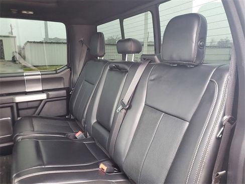 Used 2019 Ford F150 Lariat w/ Equipment Group 502A Luxury image 9