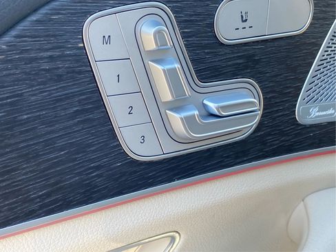 Used 2020 Mercedes-Benz GLE 350 4MATIC image 23