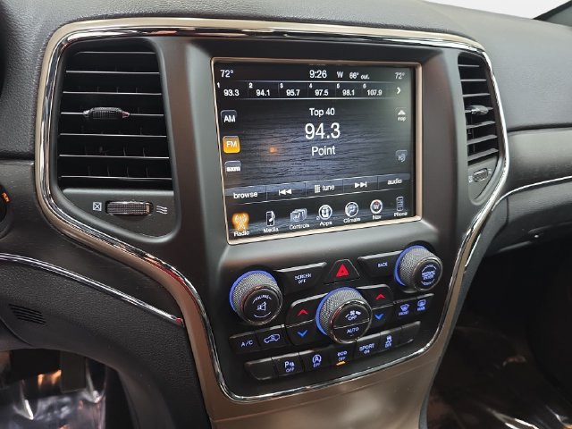 Used 2017 Jeep Grand Cherokee Limited AWD/4WD image 19