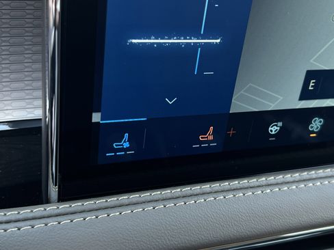 New 2025 Lincoln Corsair FWD w/ Equipment Group 101A image 19