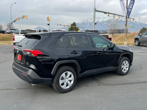 Used 2024 Toyota RAV4 LE image 7