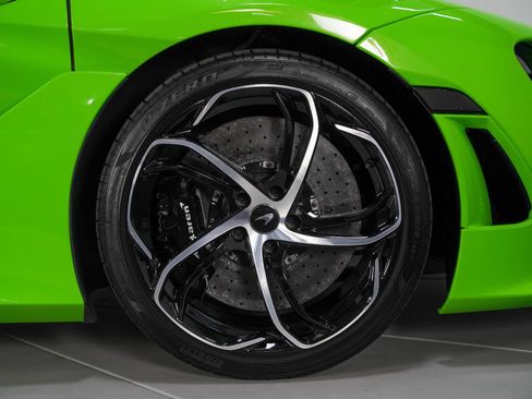Used 2024 McLaren 750S Spider RWD image 26