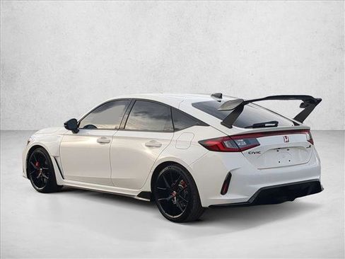 Used 2025 Honda Civic Type R image 8