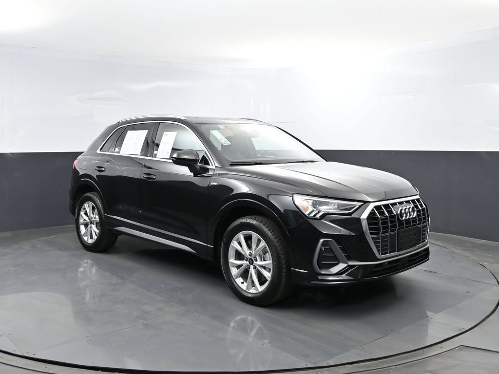 Used 2025 Audi Q3 2.0T Premium AWD/4WD image 3