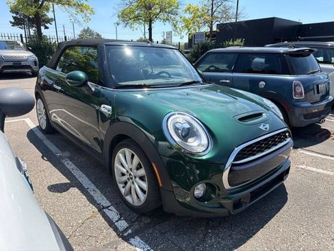 Used 2017 MINI Cooper S FWD image 3