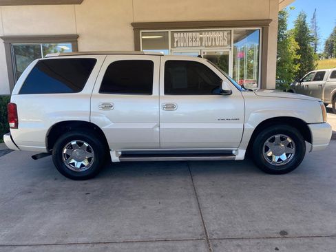 Used 2003 Cadillac Escalade 2WD image 6