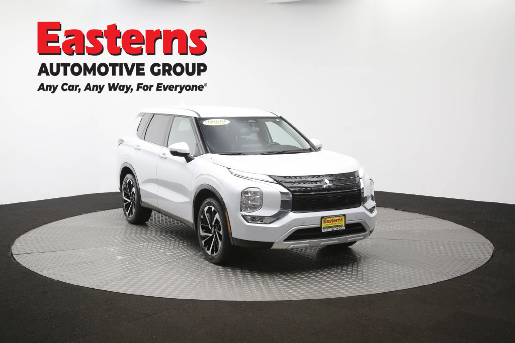 Used 2024 Mitsubishi Outlander SE FWD image 48