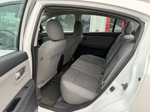 Used 2012 Nissan Sentra 2.0 SR w/ Special Edition Pkg FWD image 15