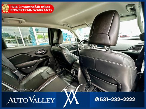 Used 2021 Jeep Cherokee Trailhawk image 26