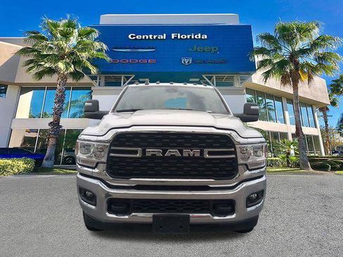 Certified 2024 RAM 3500 Big Horn AWD/4WD image 3