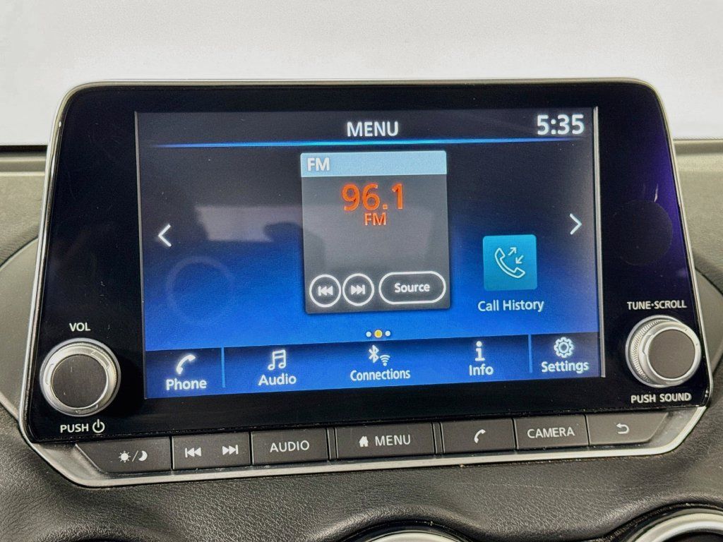 Used 2024 Nissan Sentra SV FWD image 33