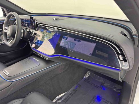 Used 2025 Mercedes-Benz E 53 AMG e 4MATIC Sedan image 15