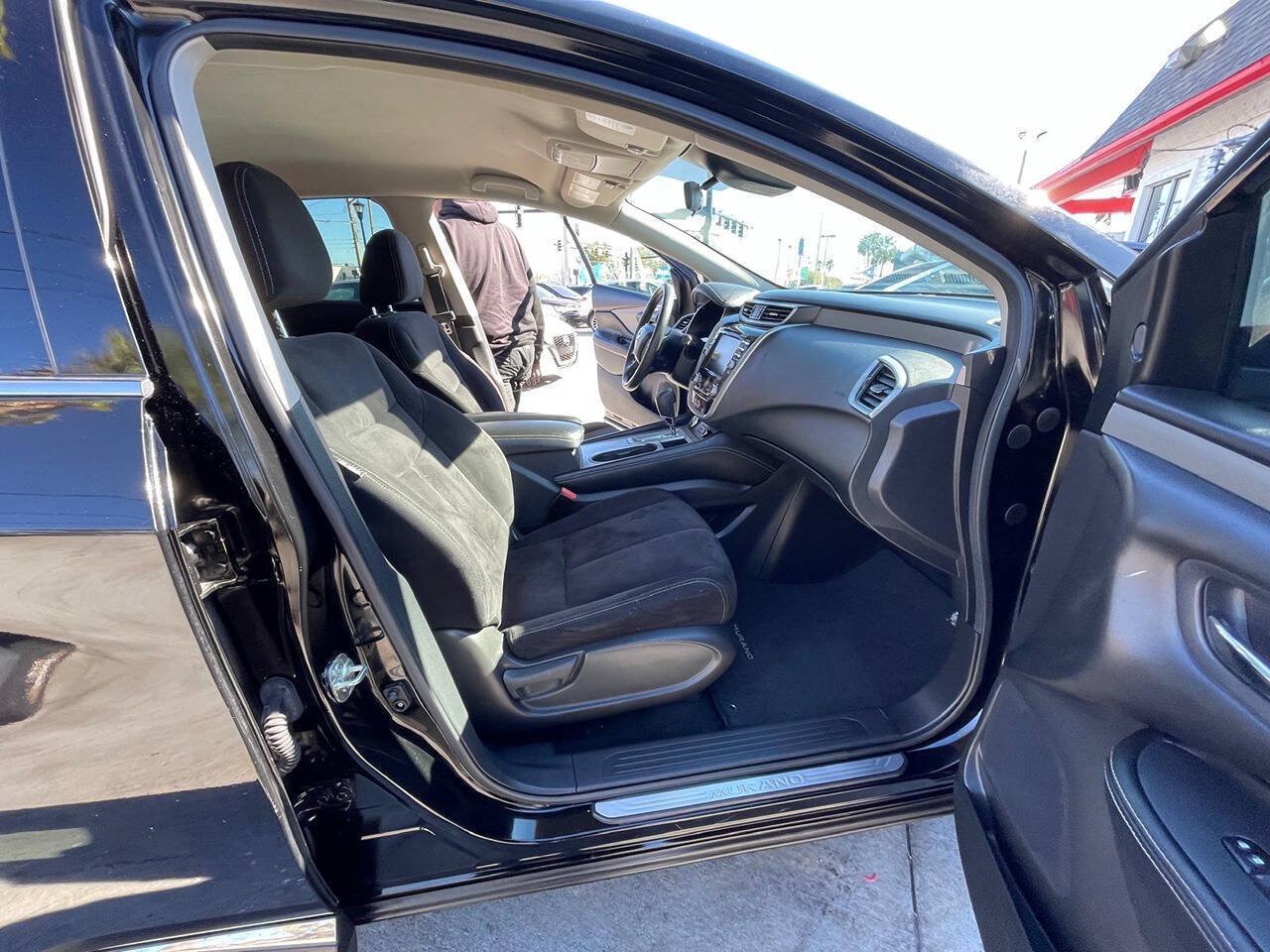 Used 2020 Nissan Murano S w/ Technology Package FWD image 10