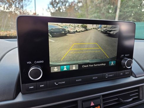 Used 2023 Honda Pilot Sport image 28