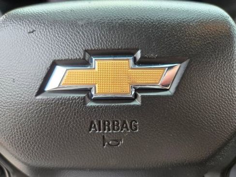 Used 2023 Chevrolet Colorado W/T image 26